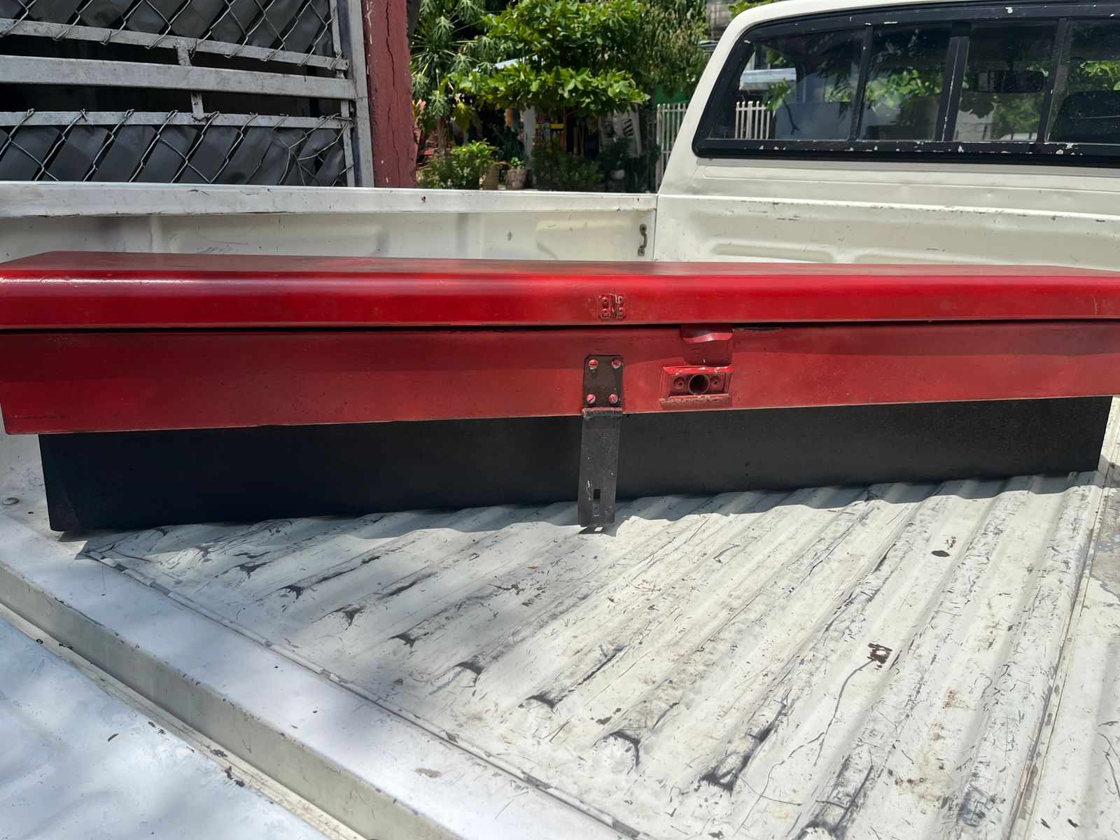 CAJA DE LLAVES PARA CARRO